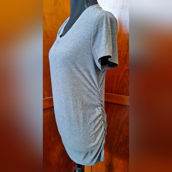 TIME and TRU maternity t-shirt. Size S (4-6) - Picture 3 of 5